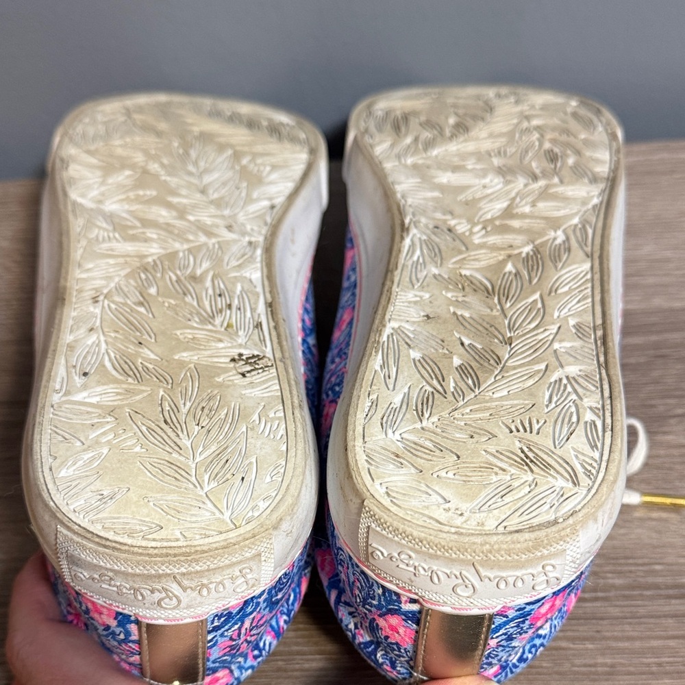 Lilly Pulitzer “Abigail” Size 10M Pink and Blue Floral Sneakers - Picture 9 of 9